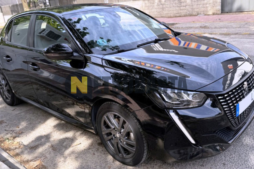 Peugeot 208 1.2 PureTech 2021