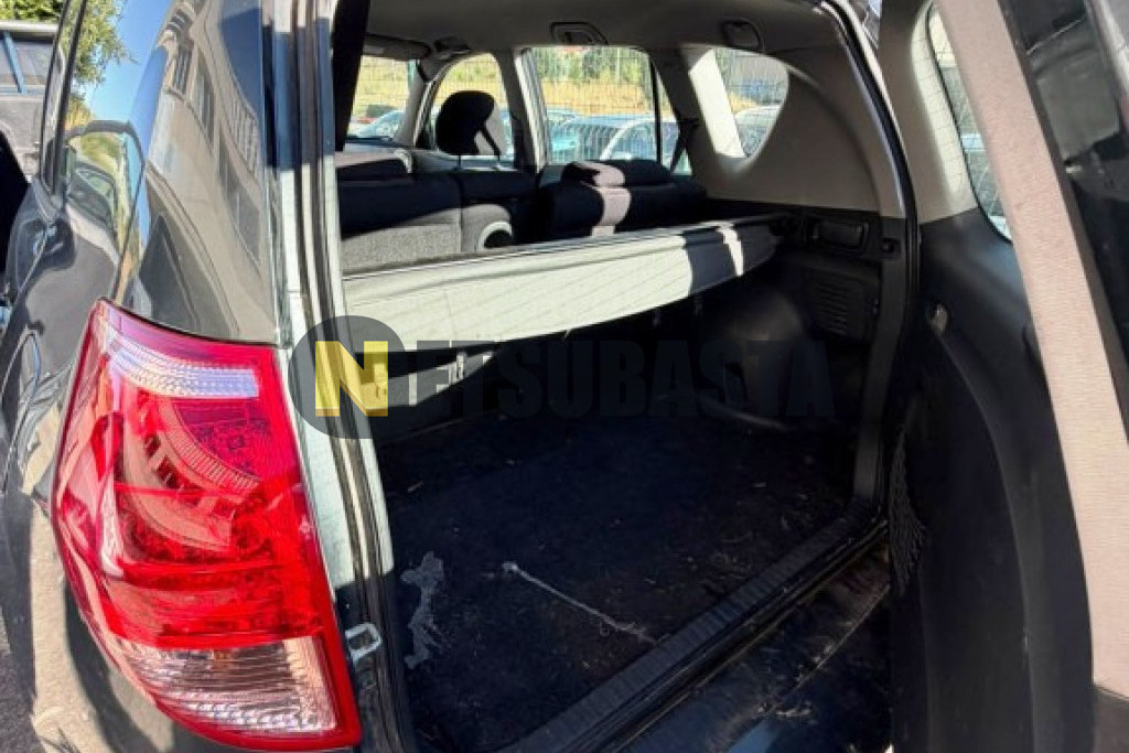 Toyota RAV4 2.2 D-4D 2006