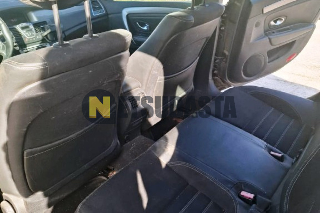 Renault Laguna Grand Tour 2.0 dCi 2013