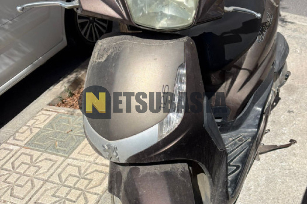 Peugeot TWEET 125 2013