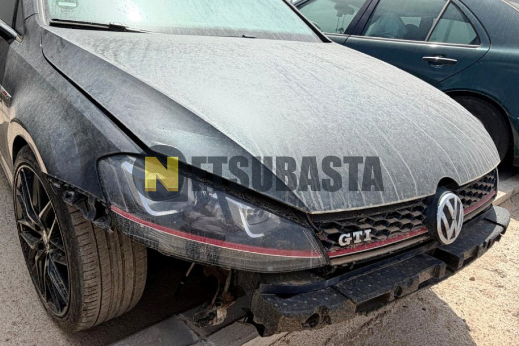 Volkswagen Golf GTI 2.0 TSI BMT DSG 6 vel. 2016