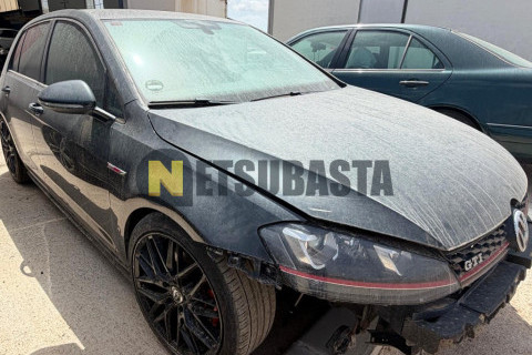 Volkswagen Golf GTI 2.0 TSI BMT DSG 6 vel. 2016