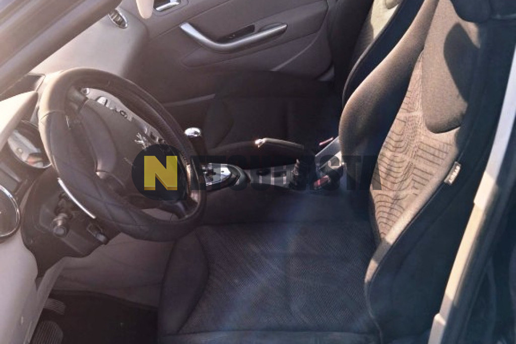 Peugeot 308 1.6 e-HDi FAP CMP 2012
