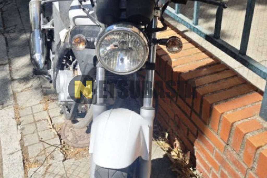 Daelim Roadwin 125 2014