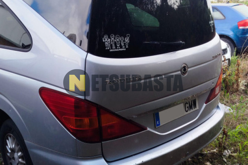 SsangYong Rodius 270Xdi 4x2 2009
