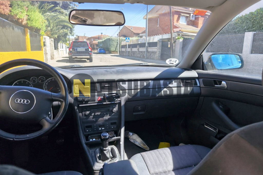 Audi A6 2.4 quattro 2001