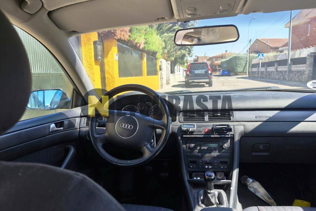 Audi A6 2.4 quattro 2001