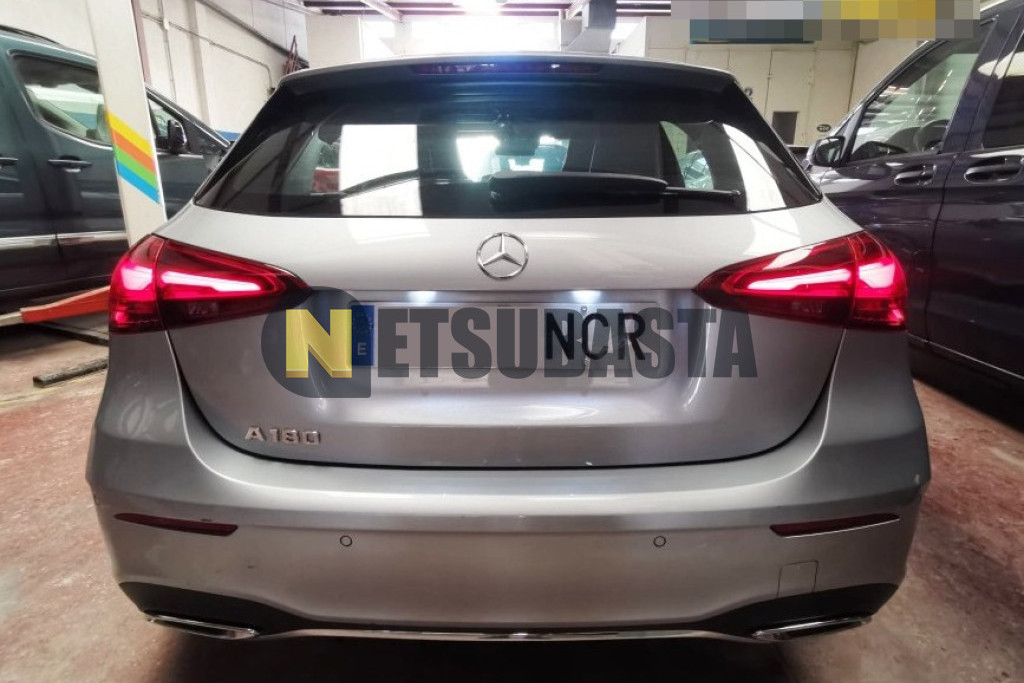 Mercedes-Benz A 180 2025