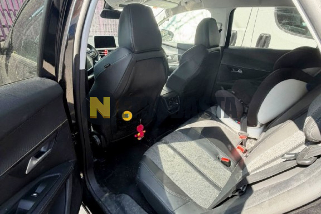 Peugeot 3008 1.6 BlueHDi 2017
