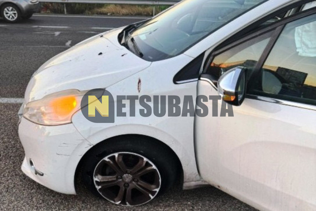 Peugeot 208 1.6 HDi 2013