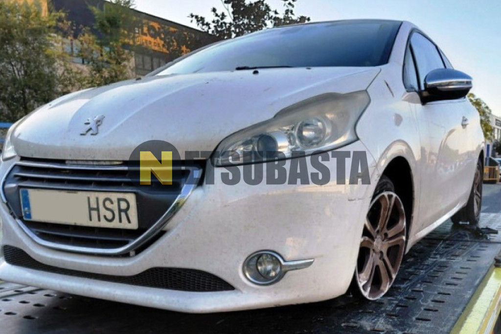 Peugeot 208 1.6 HDi 2013