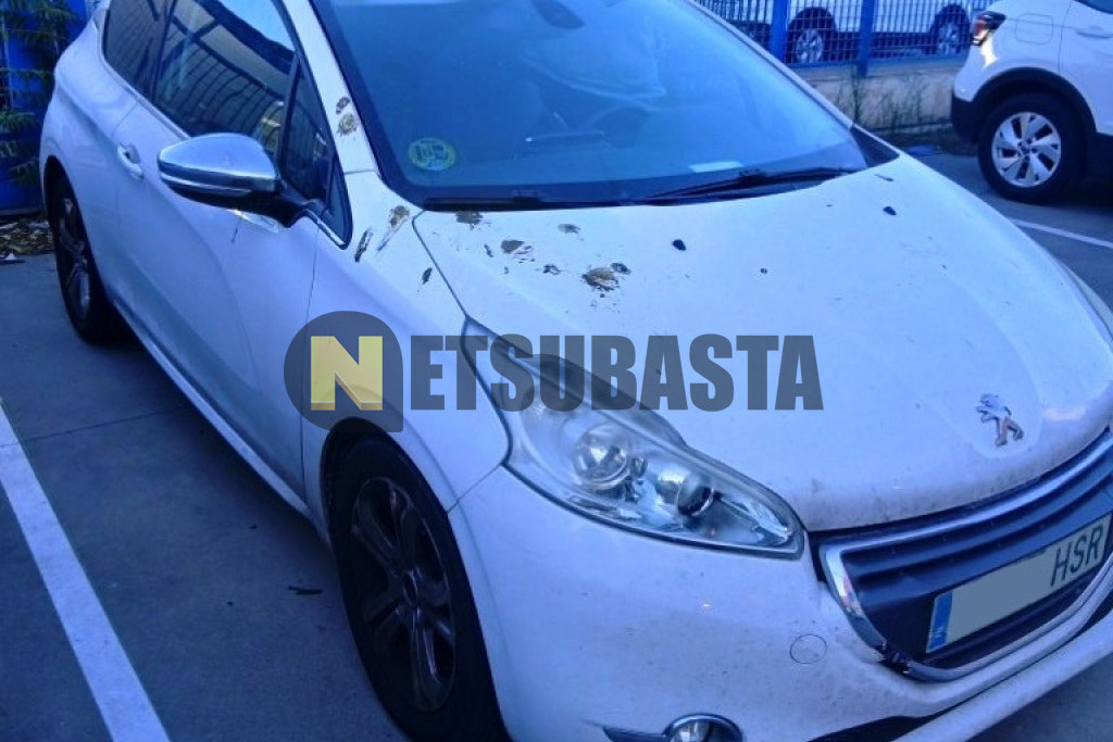 Peugeot 208 1.6 HDi 2013