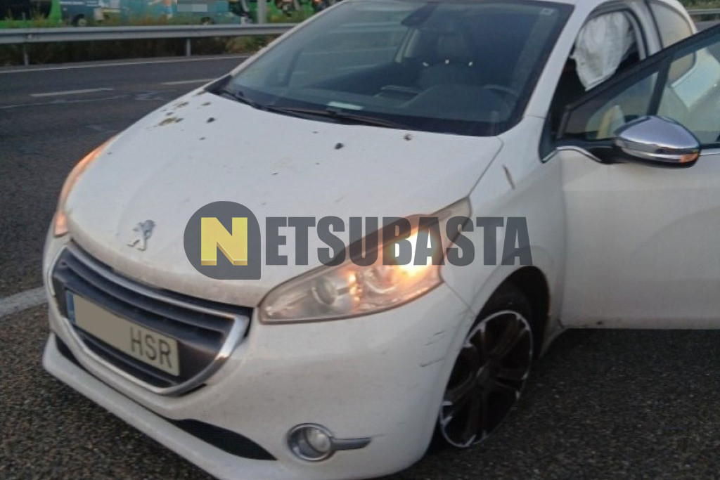 Peugeot 208 1.6 HDi 2013