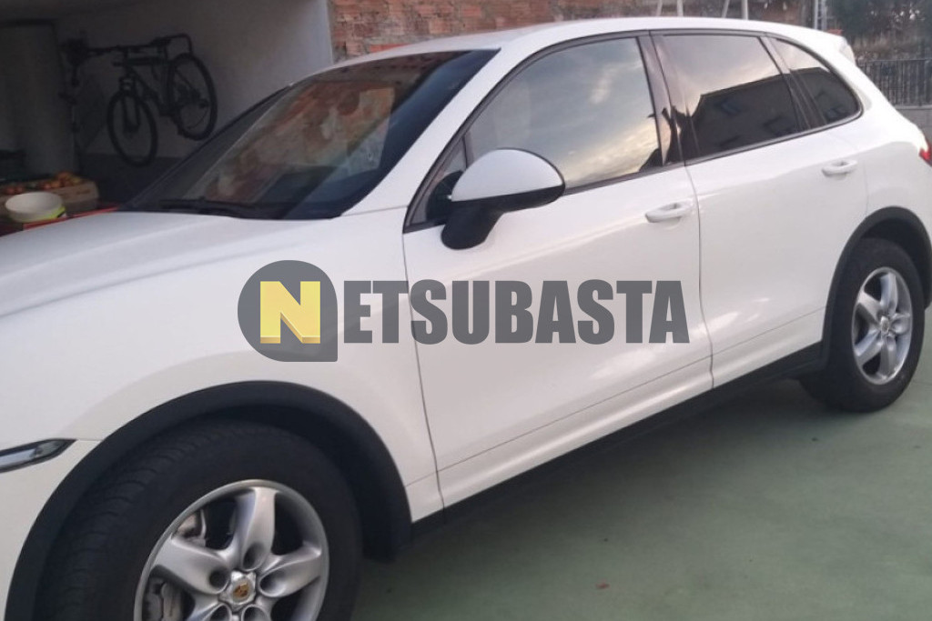 Porsche Cayenne S 2011