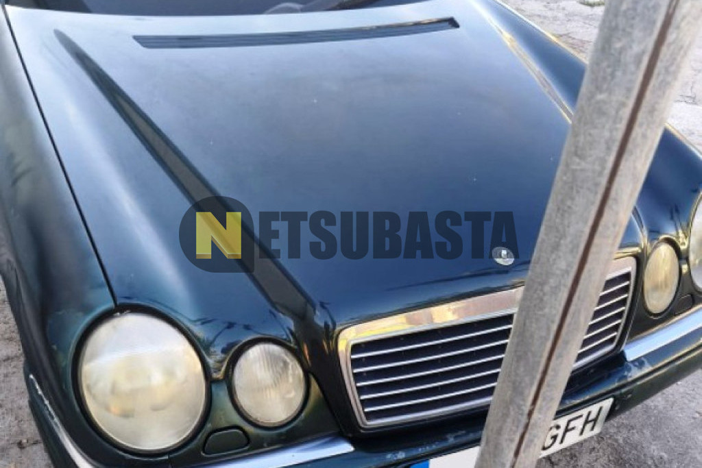 Mercedes-Benz E 320 Aut. 2000
