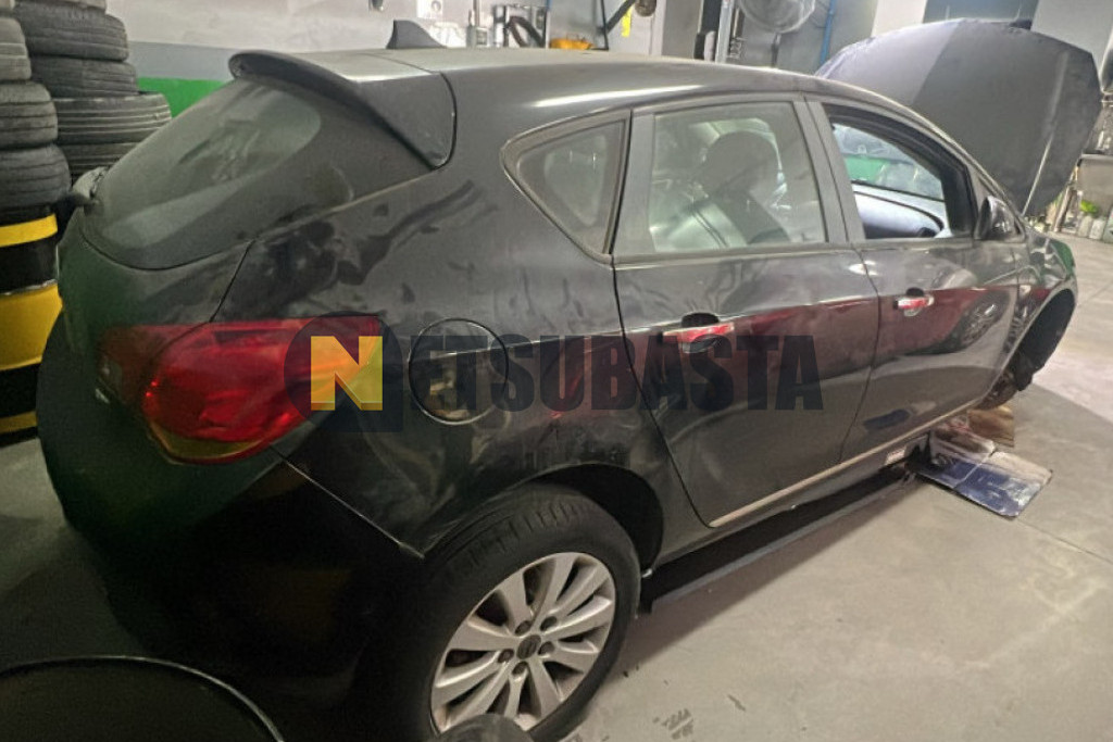 Opel Astra 1.7 CDTi 2011