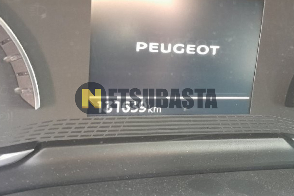 Peugeot 2008 1.5 BlueHDi EAT8 2021