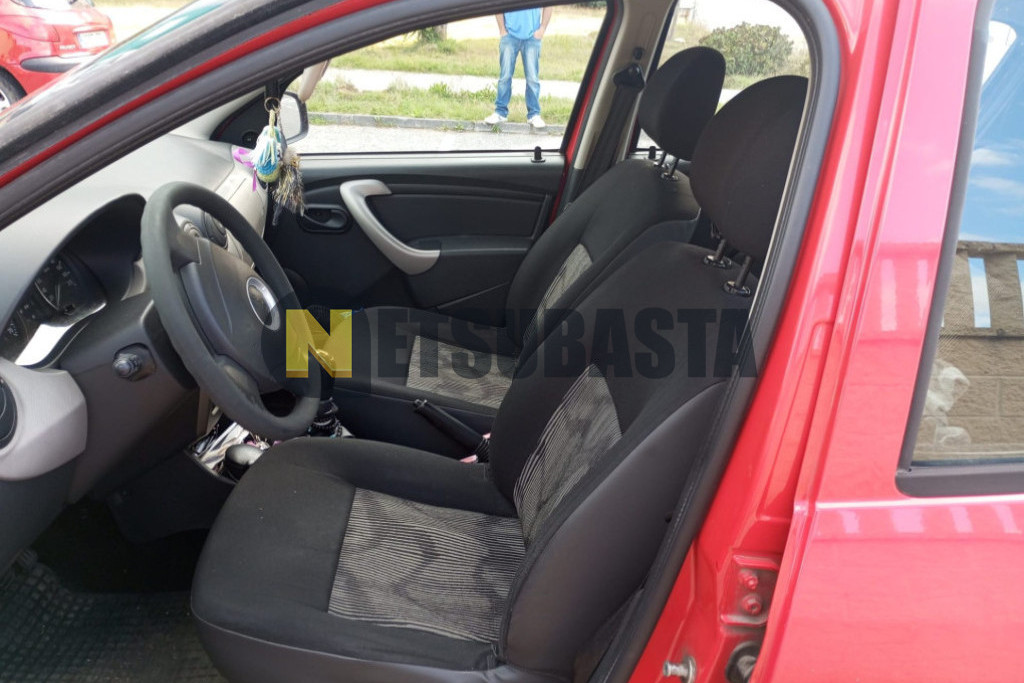 Dacia Sandero 1.2 16v 2010