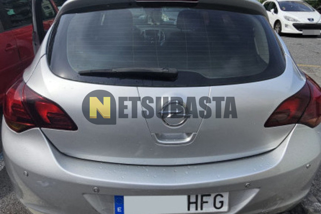 Opel Astra 1.7 CDTi 2011