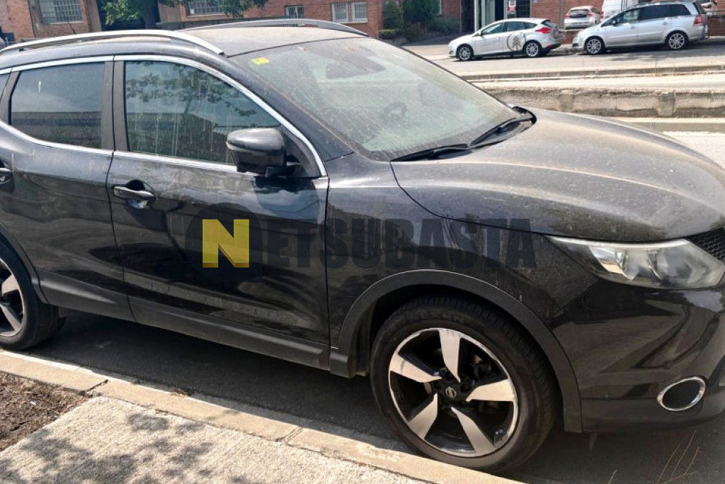 Nissan Qashqai 1.6 dCi 4x2 XTRONIC 2015