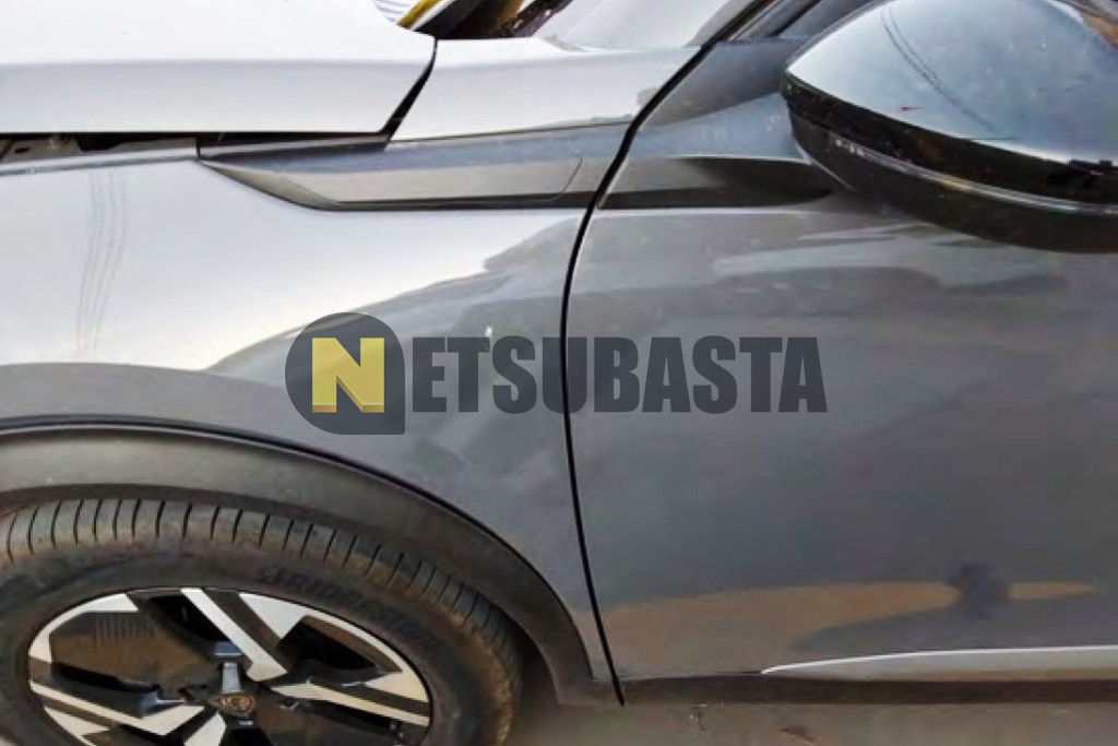 Peugeot 2008 Hybrid 136 e-DCS6 2025