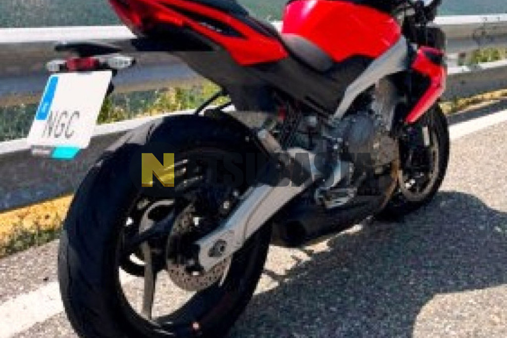 Aprilia Tuono 457 2025