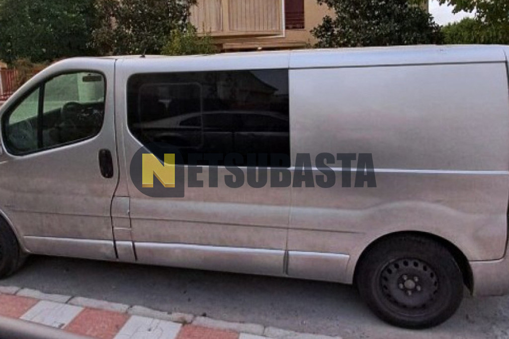 Opel Vivaro Combi 2.0 CDTI 2007