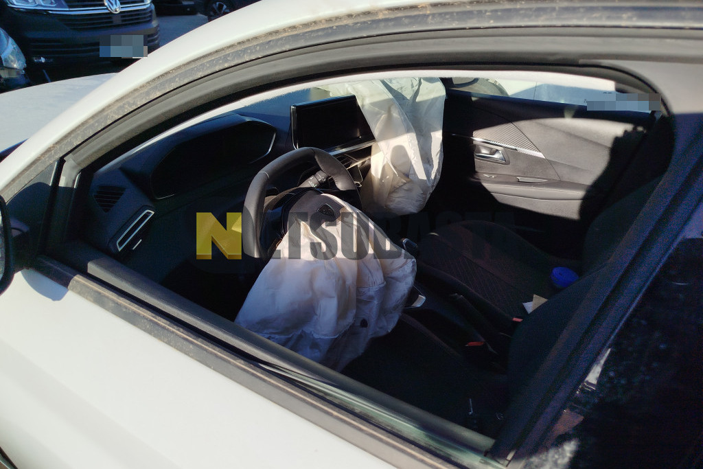 Peugeot 208 1.2 Gasolina 2026