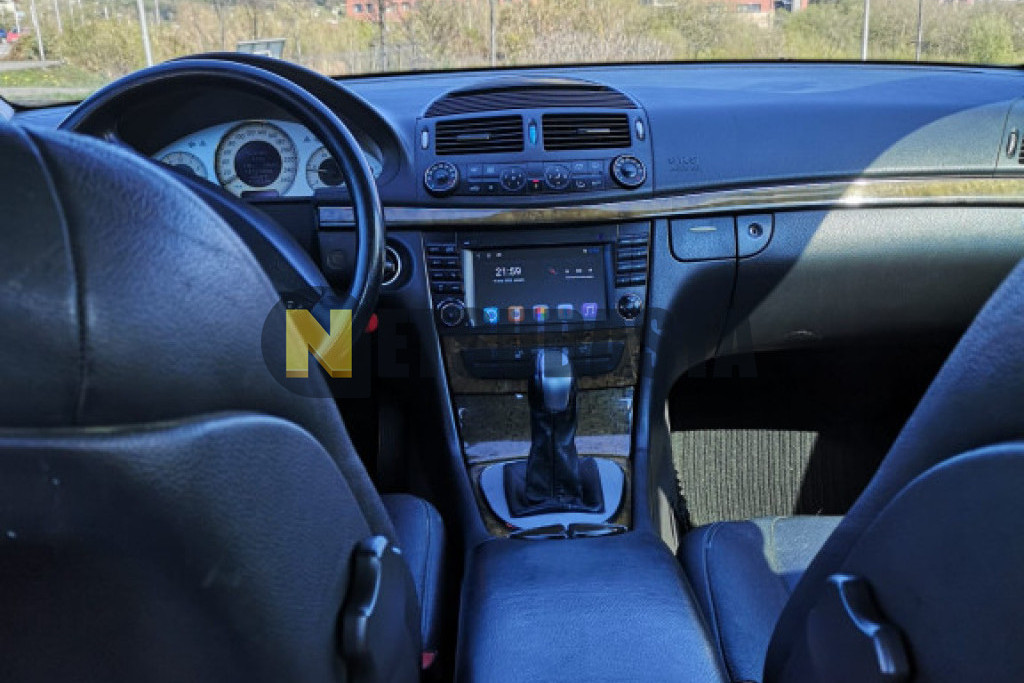 Mercedes-Benz E 220 CDI 2003