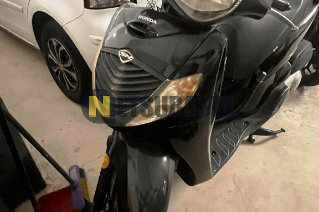 Honda Scoopy SH125i 2008