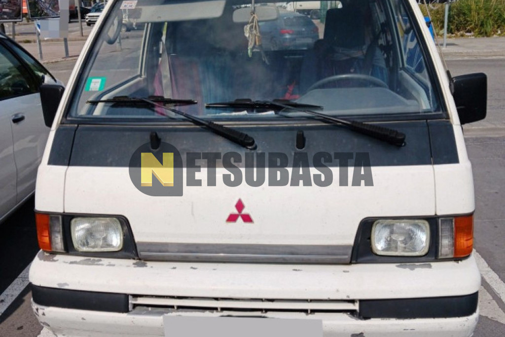 Mitsubishi L300 2.5 Diesel Van 1996