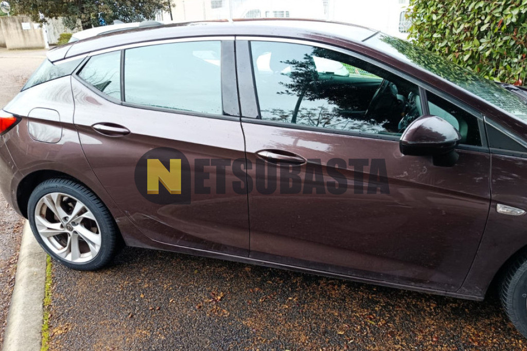 Opel Astra 1.6 CDTi 2015