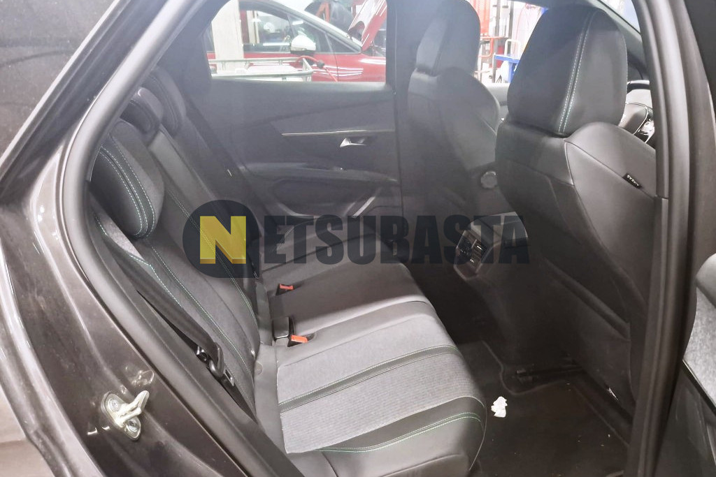 Peugeot 3008 1.5 BlueHDi EAT8 2023