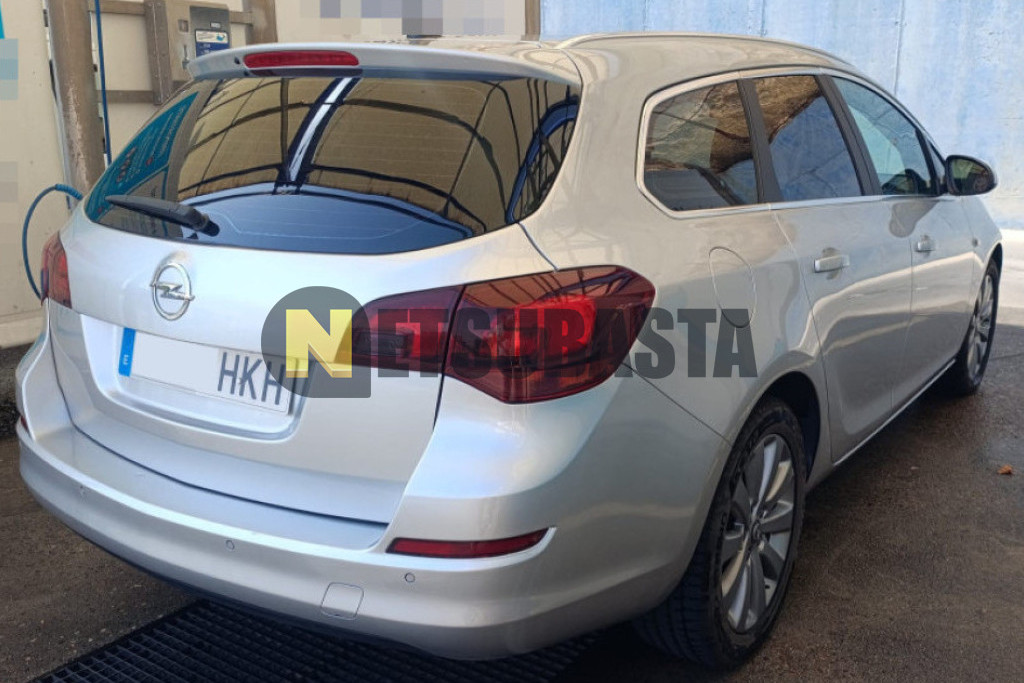 Opel Astra Sports Tourer 1.6 CDTI 2012