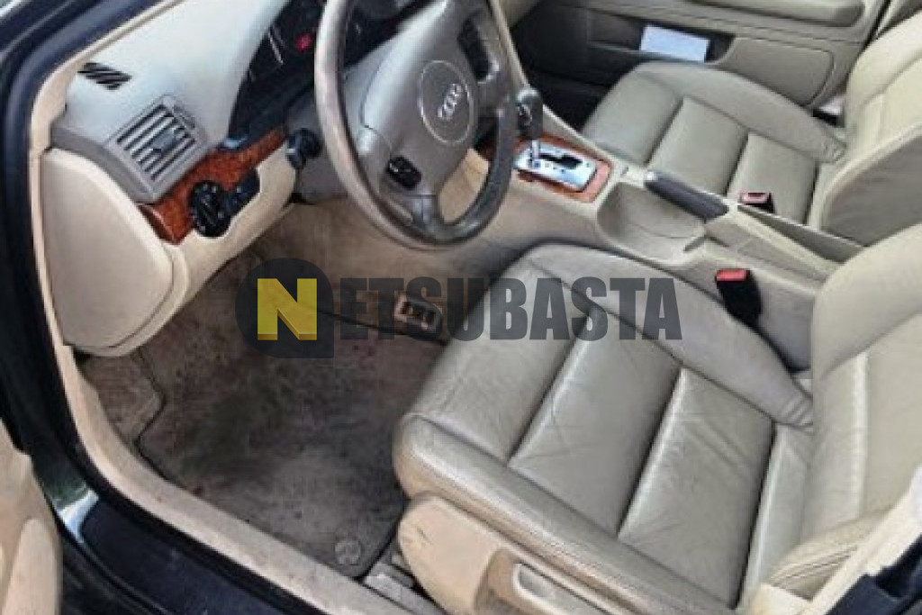 Audi A4 2.4 multitronic 6 vel. 2002