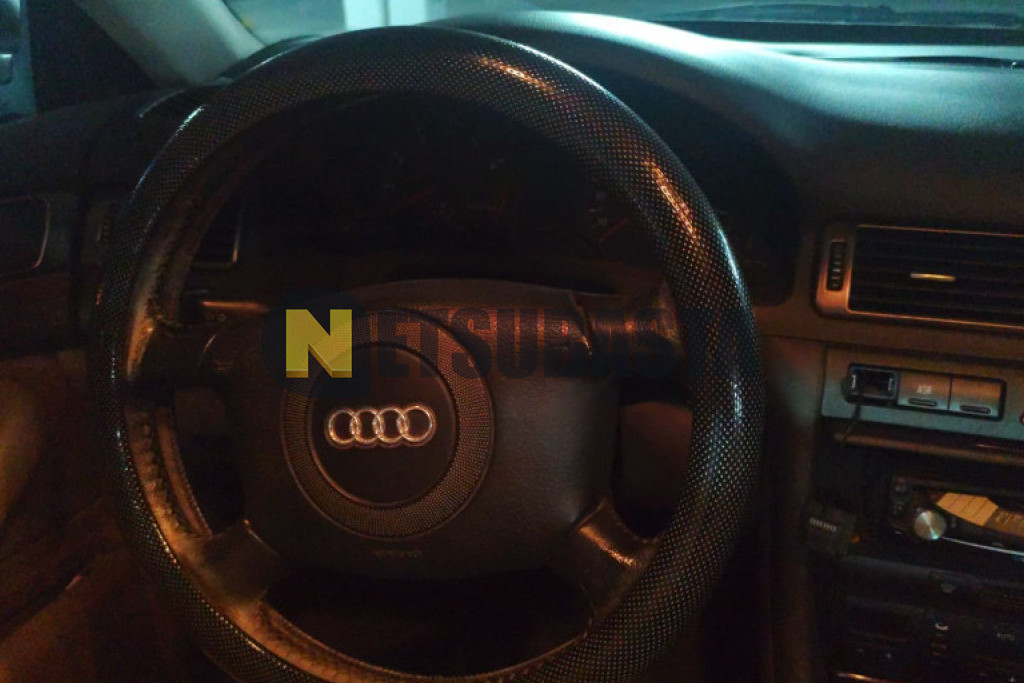 Audi A6 2.4 1998