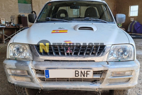 Mitsubishi L200 doble cabina 4X4 2001