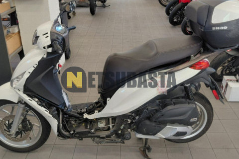 Piaggio Medley 125 2022