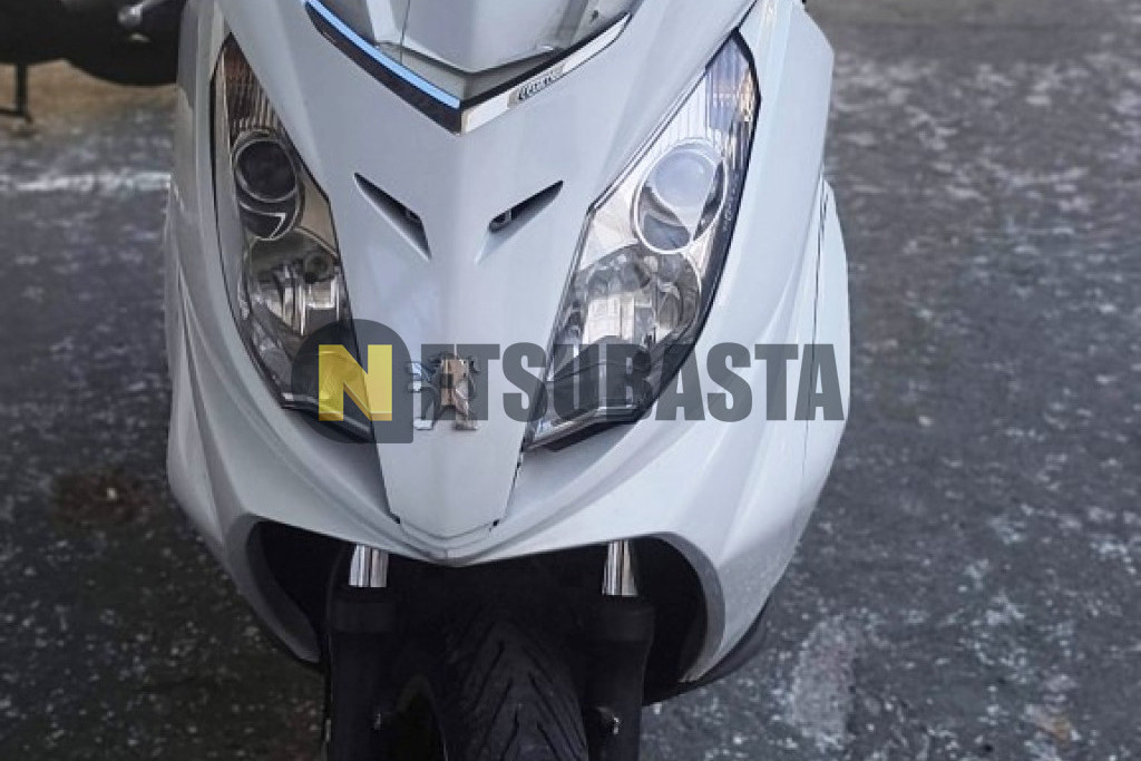Peugeot Satelis 400 2010