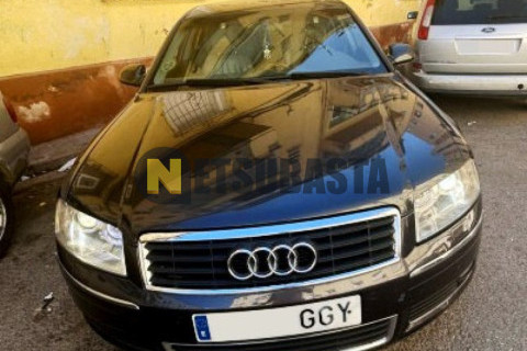 Audi A8 4.2 quattro tiptronic 6 vel. 2002