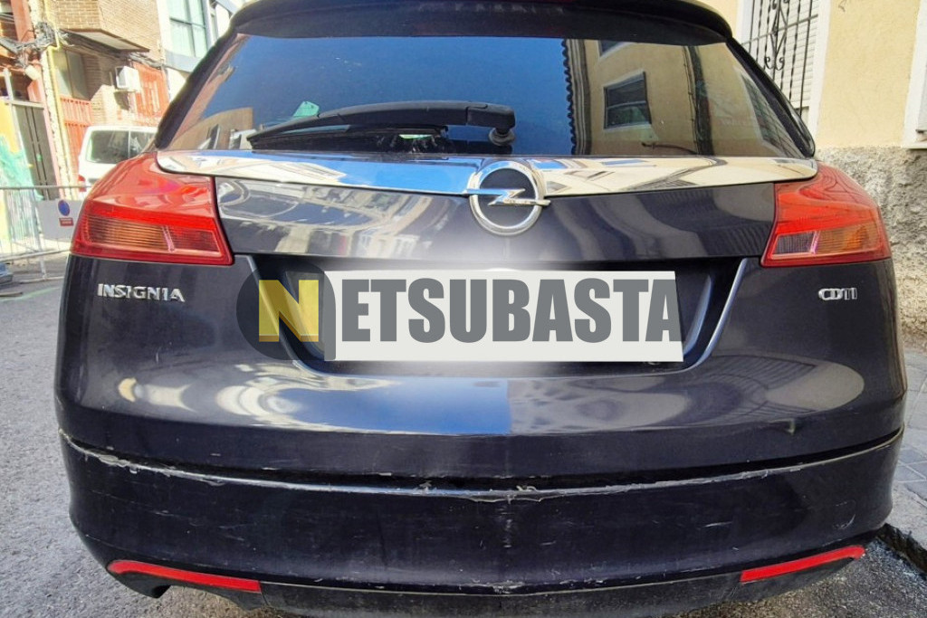 Opel Insignia Sports Tourer 2.0 CDTI 2011