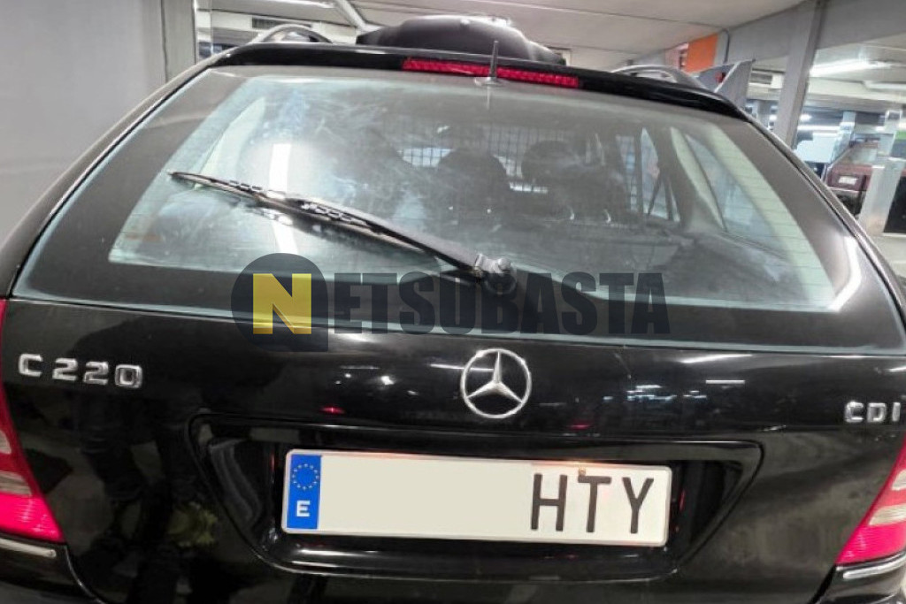 Mercedes-Benz C 220 CDI Familiar Aut. 2004