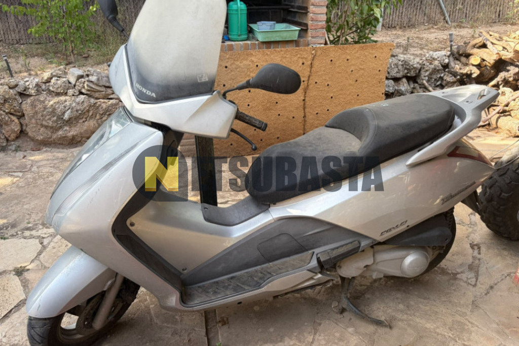 Honda FES 125 Pantheon 2005