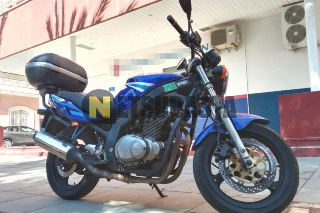 Suzuki GS 500 2005