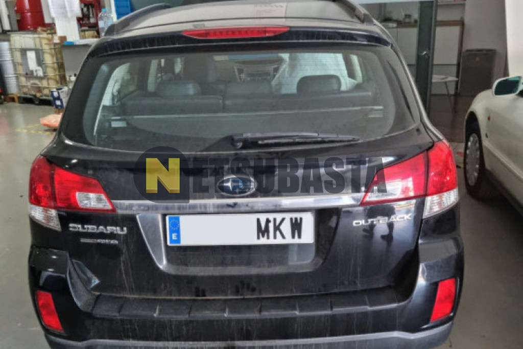 Subaru Outback 2.5i Lineartronic 2012