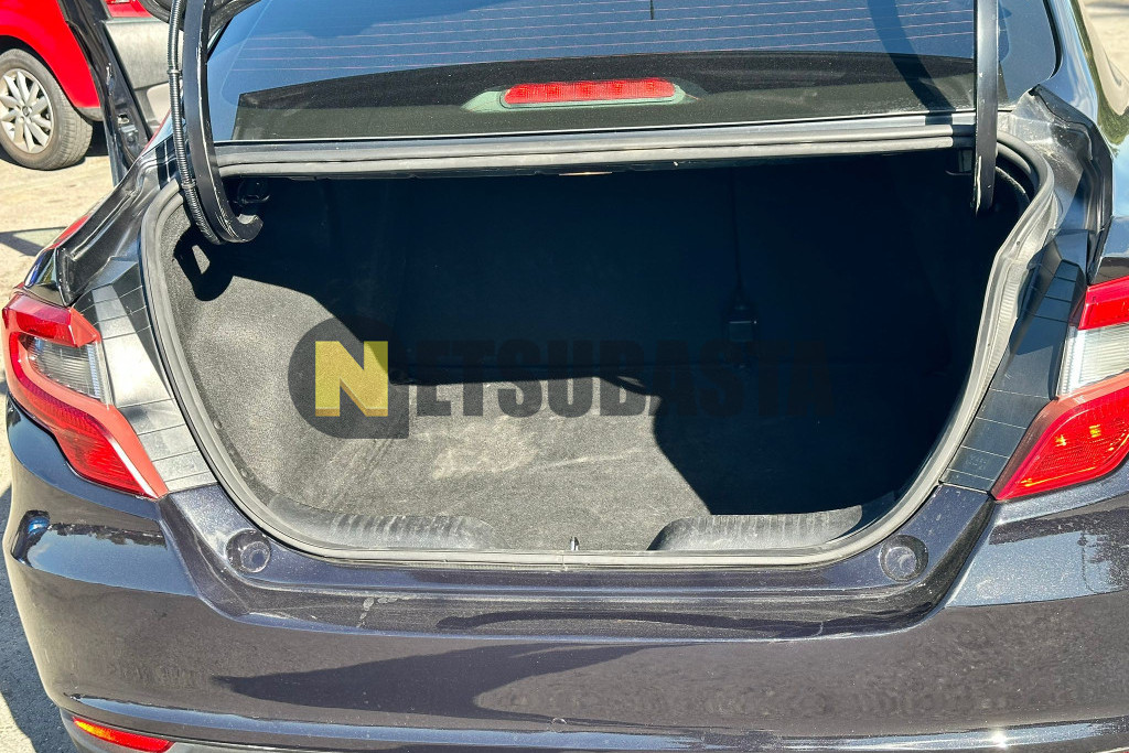 Fiat Tipo Sedán 1.4 GLP 2018