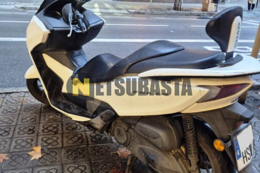 Honda Forza 300 2013