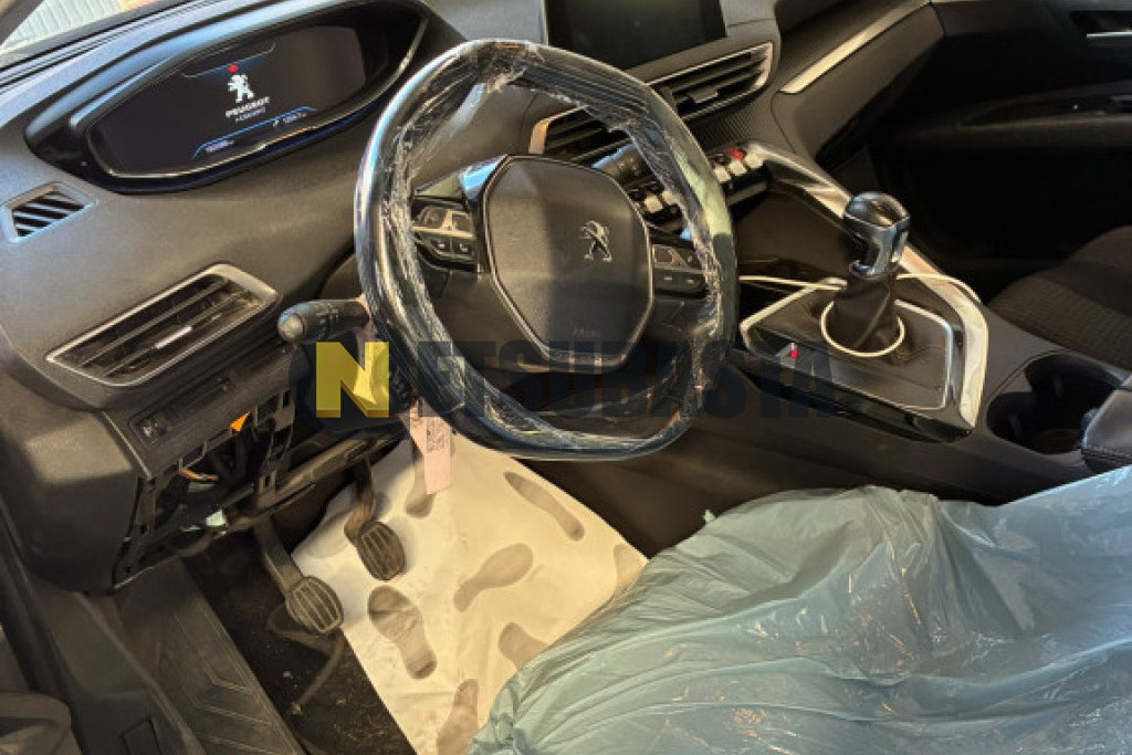 Peugeot 5008 1.5 BlueHDi 2018