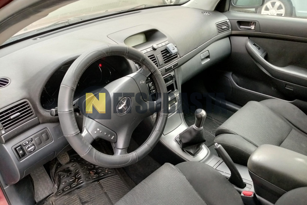 Toyota Avensis 1.8 VVT-i 2005