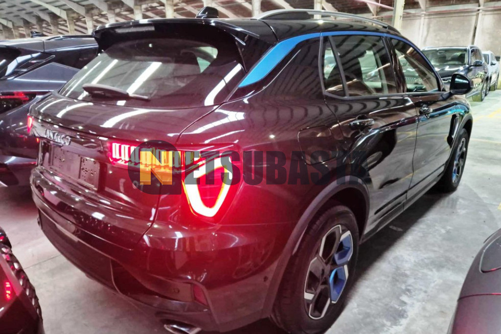 Lynk and Co 01 Híbrido eléctrico 2022